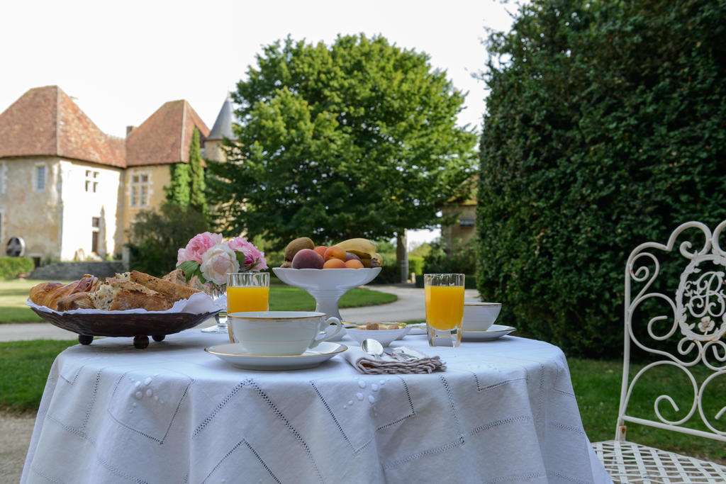 Les Chambres D'Hotes Du Chateau De Saint-Georges Esterno foto
